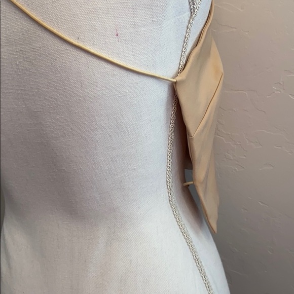 Backless top - Picture 3 of 4